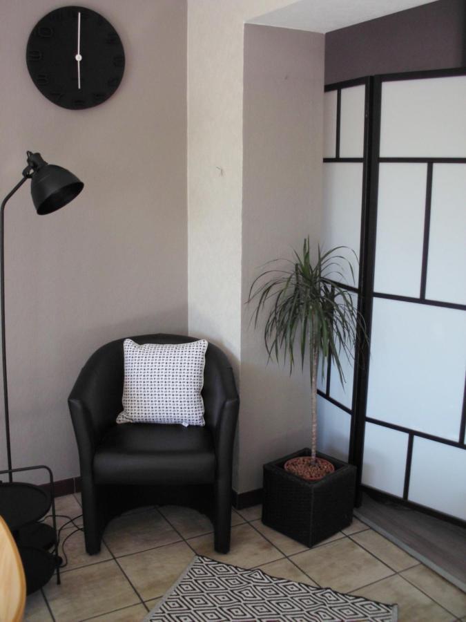 Studio 2 Pers. Tourisme Et Business Apartamento Namur Exterior foto