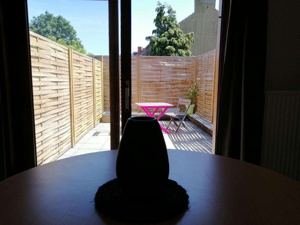 Studio 2 Pers. Tourisme Et Business Apartamento Namur Exterior foto